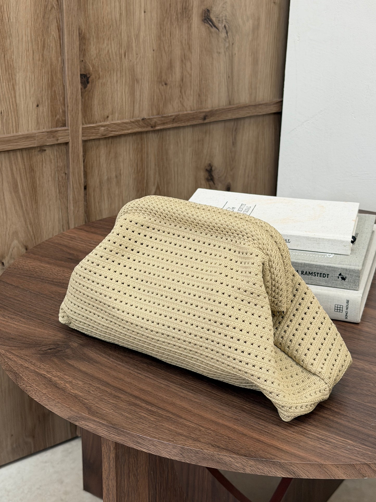 Lucy clutch bag